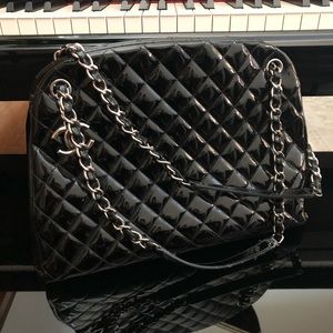 🌺🌸🌷💗Authentic CHANEL Large Mademoiselle Bowler Bag